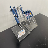 Lot Of Single And Multichannel Pipettes image 0